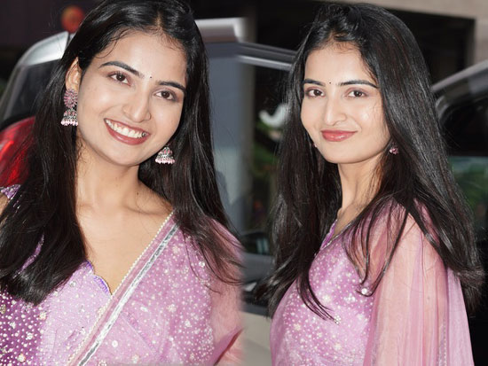 Actress Ananya at Zee telugu kutumbam awards 2021 Actress Ananya at Zee telugu kutumbam awards 2021